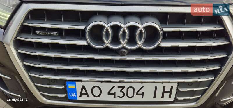 Позашляховик / Кросовер Audi Q7 2017 в Ужгороді