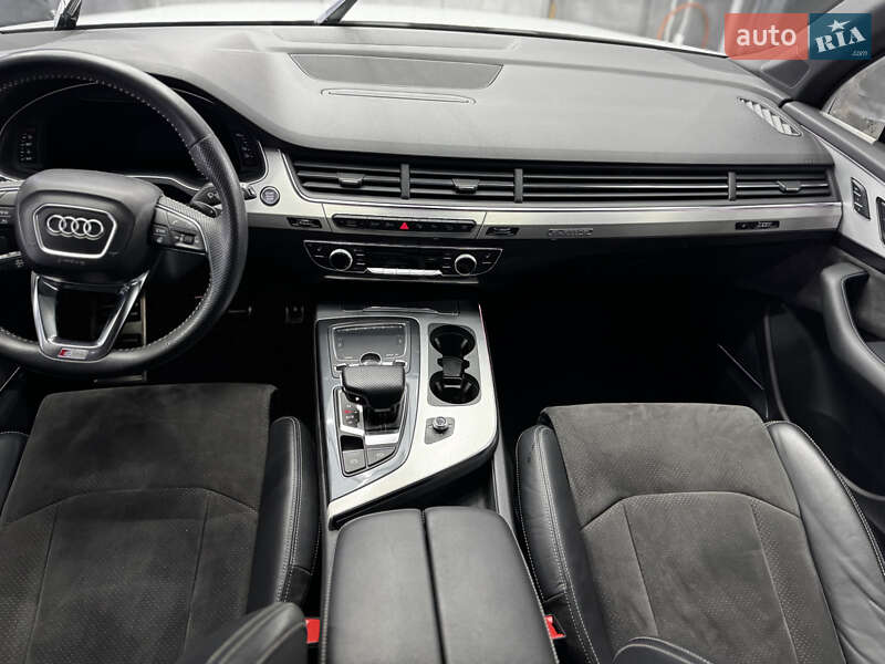 Внедорожник / Кроссовер Audi Q7 2019 в Львове