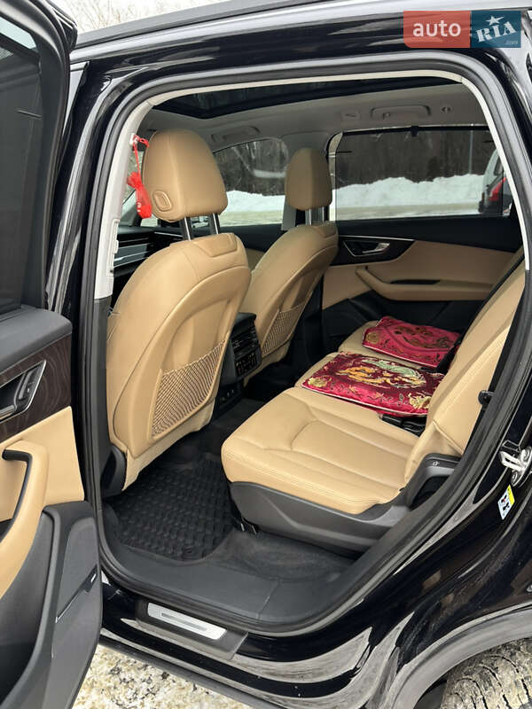 Внедорожник / Кроссовер Audi Q7 2019 в Сумах