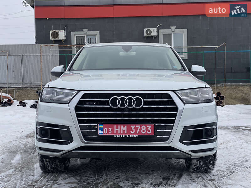 Внедорожник / Кроссовер Audi Q7 2017 в Луцке