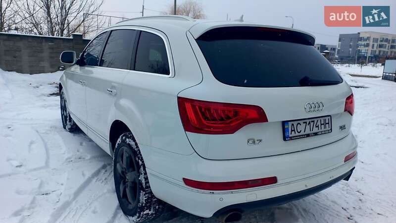 Позашляховик / Кросовер Audi Q7 2014 в Рівному