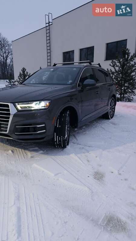 Внедорожник / Кроссовер Audi Q7 2018 в Луцке