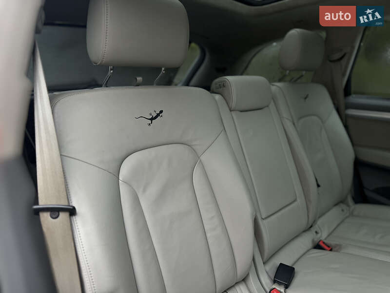 Внедорожник / Кроссовер Audi Q7 2009 в Тернополе