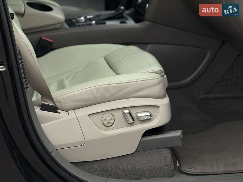 Внедорожник / Кроссовер Audi Q7 2009 в Тернополе