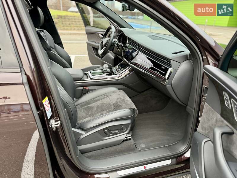 Позашляховик / Кросовер Audi Q7 2022 в Києві фото 48 Позашляховик / Кросовер Audi Q7 2022 в Києві