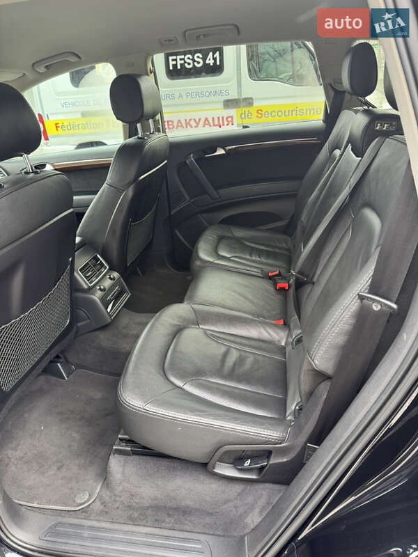 Позашляховик / Кросовер Audi Q7 2013 в Запоріжжі