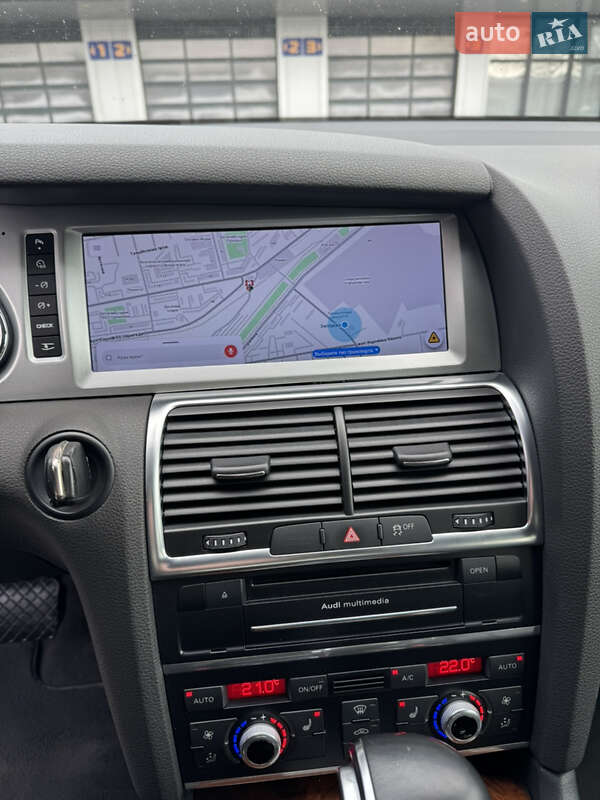 Позашляховик / Кросовер Audi Q7 2013 в Запоріжжі