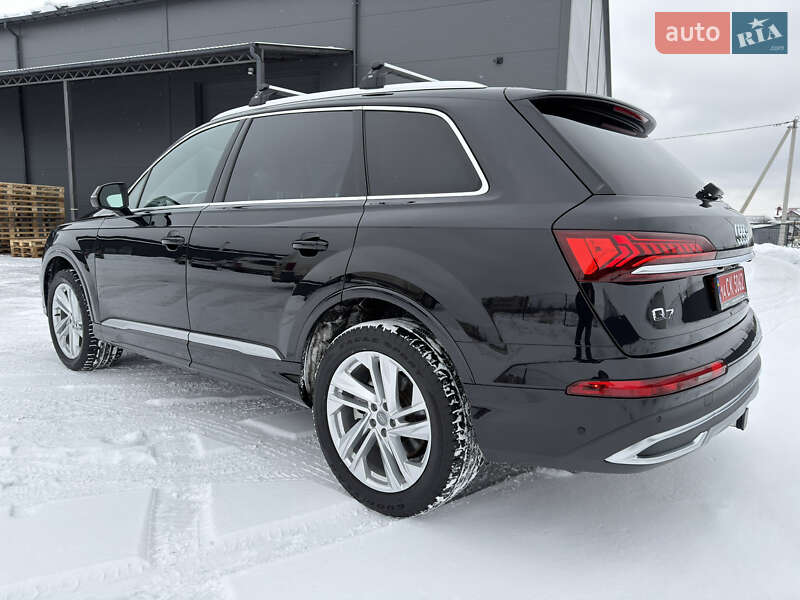 Позашляховик / Кросовер Audi Q7 2020 в Івано-Франківську