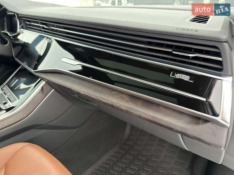 Позашляховик / Кросовер Audi Q7 2020 в Івано-Франківську