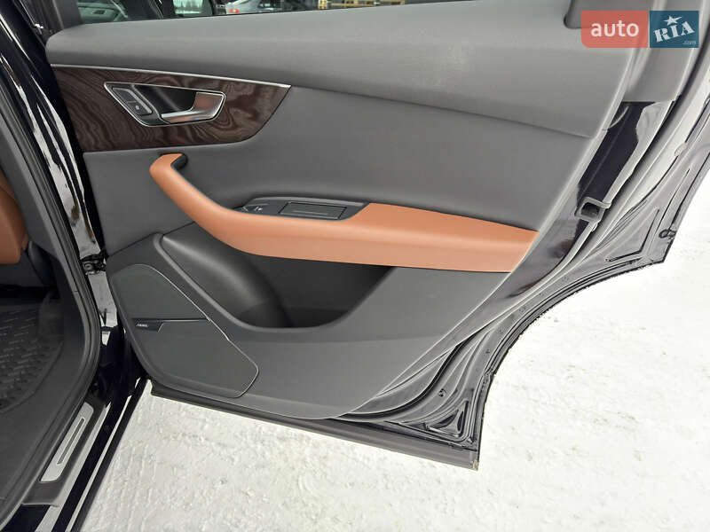 Позашляховик / Кросовер Audi Q7 2020 в Івано-Франківську