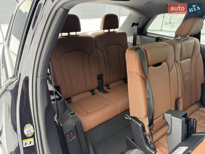 Позашляховик / Кросовер Audi Q7 2020 в Івано-Франківську