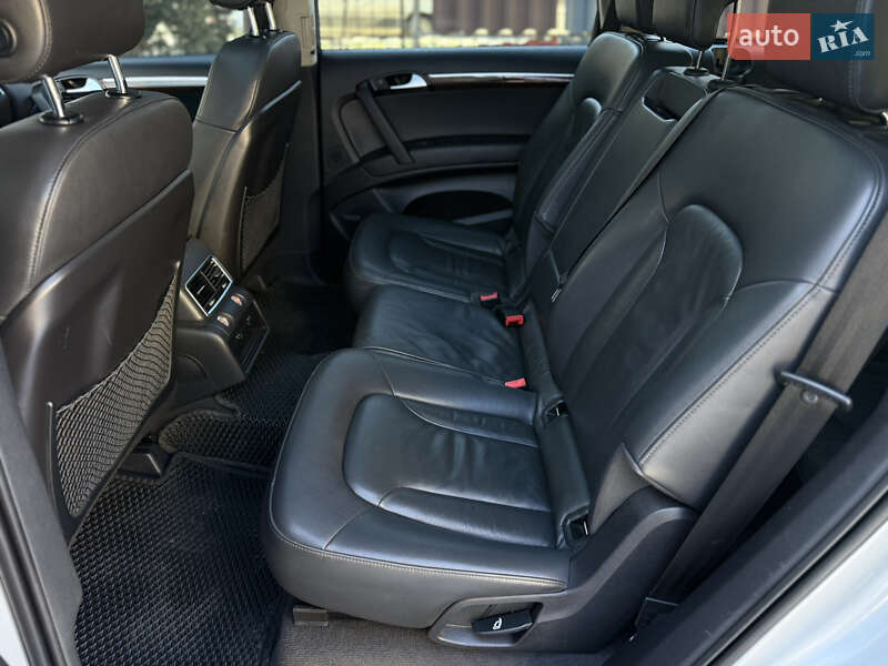 Позашляховик / Кросовер Audi Q7 2013 в Одесі фото 35 Позашляховик / Кросовер Audi Q7 2013 в Одесі