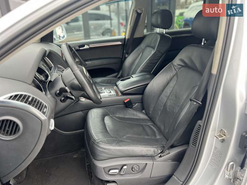 Позашляховик / Кросовер Audi Q7 2010 в Києві фото 18 Позашляховик / Кросовер Audi Q7 2010 в Києві