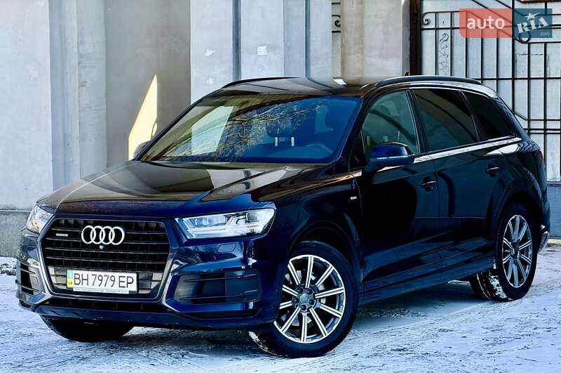 Позашляховик / Кросовер Audi Q7 2018 в Одесі