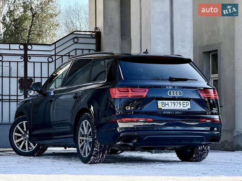 Позашляховик / Кросовер Audi Q7 2018 в Одесі