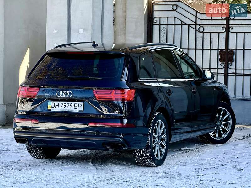Позашляховик / Кросовер Audi Q7 2018 в Одесі