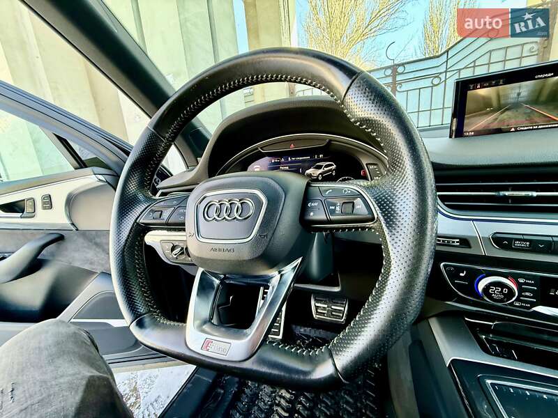 Позашляховик / Кросовер Audi Q7 2018 в Одесі