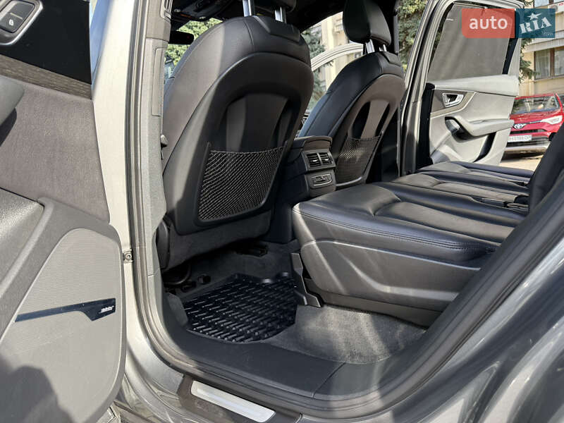 Внедорожник / Кроссовер Audi Q7 2018 в Одессе