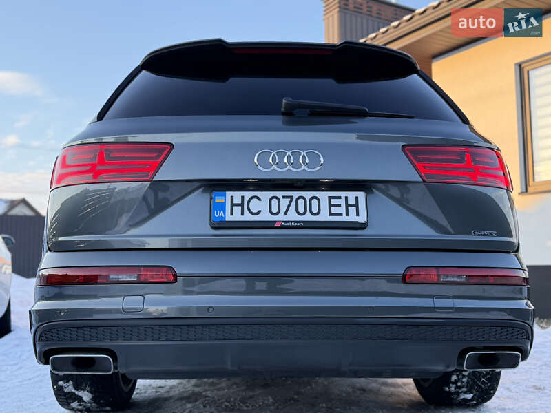 Внедорожник / Кроссовер Audi Q7 2016 в Стрые