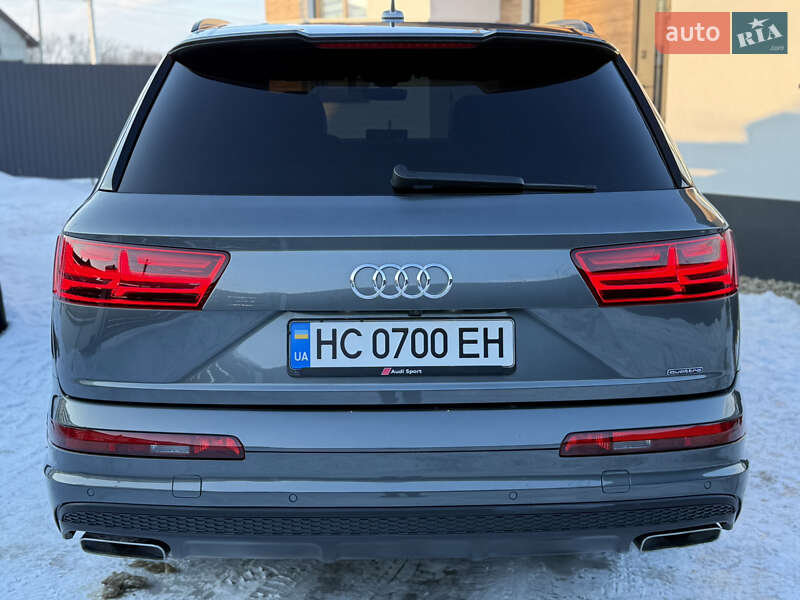 Внедорожник / Кроссовер Audi Q7 2016 в Стрые