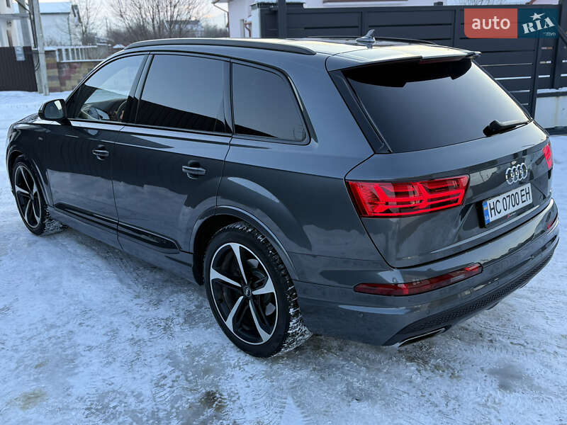 Внедорожник / Кроссовер Audi Q7 2016 в Стрые