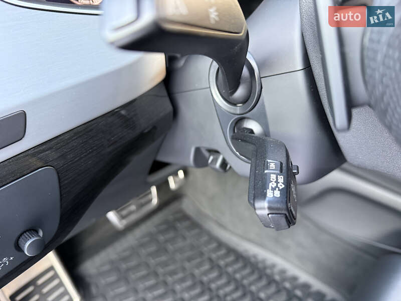 Внедорожник / Кроссовер Audi Q7 2016 в Стрые