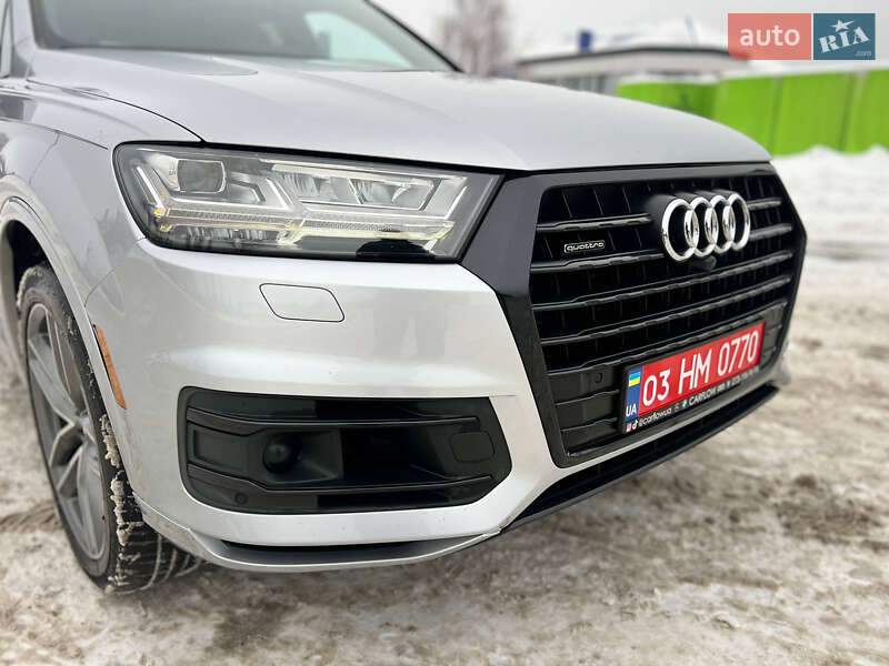 Внедорожник / Кроссовер Audi Q7 2017 в Киеве
