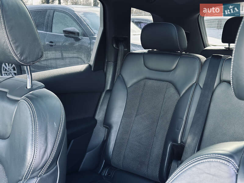 Внедорожник / Кроссовер Audi Q7 2016 в Кременчуге