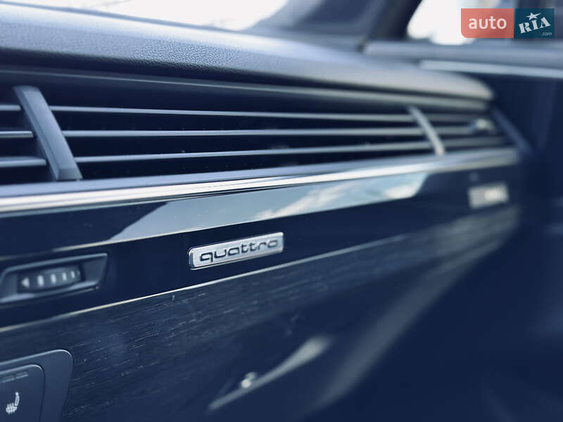 Внедорожник / Кроссовер Audi Q7 2016 в Кременчуге