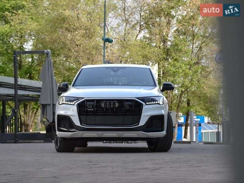 Позашляховик / Кросовер Audi Q7 2022 в Одесі