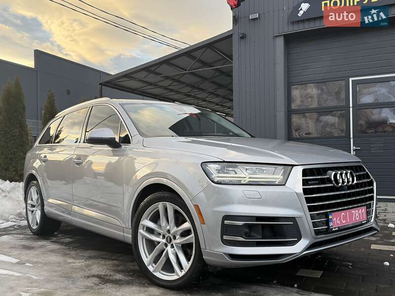 Внедорожник / Кроссовер Audi Q7 2016 в Дрогобыче