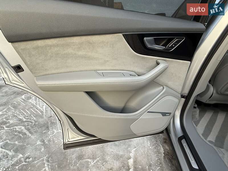 Внедорожник / Кроссовер Audi Q7 2016 в Дрогобыче