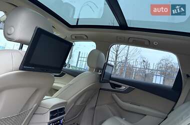 Позашляховик / Кросовер Audi Q7 2016 в Києві