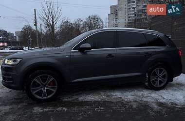 Позашляховик / Кросовер Audi Q7 2016 в Києві
