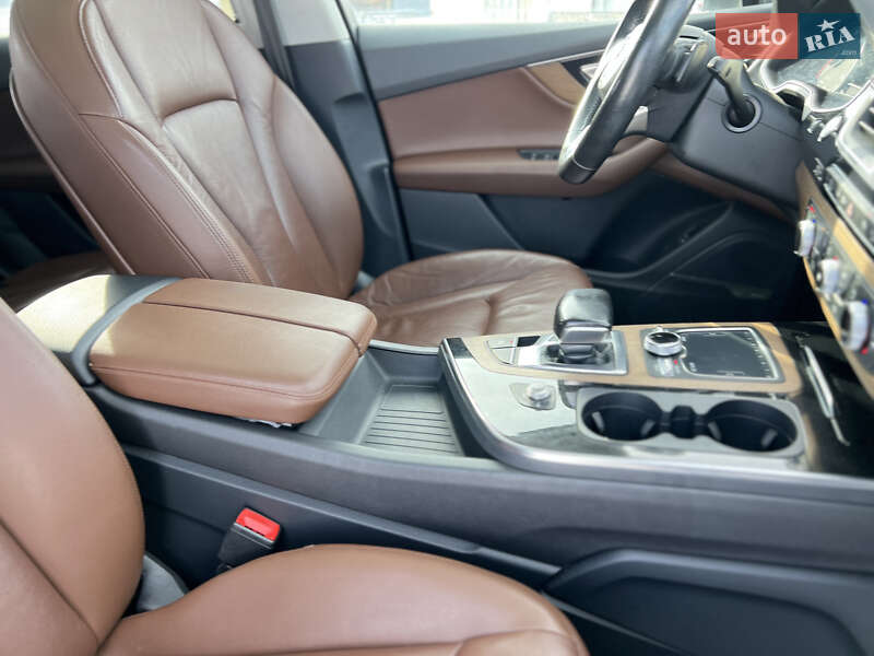 Внедорожник / Кроссовер Audi Q7 2016 в Ивано-Франковске фото 119 Внедорожник / Кроссовер Audi Q7 2016 в Ивано-Франковске