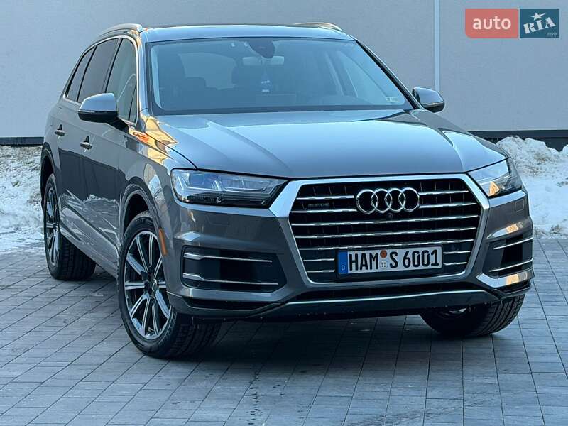 Внедорожник / Кроссовер Audi Q7 2017 в Ровно