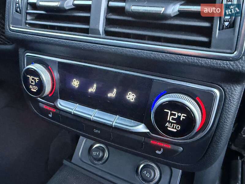 Внедорожник / Кроссовер Audi Q7 2017 в Ровно