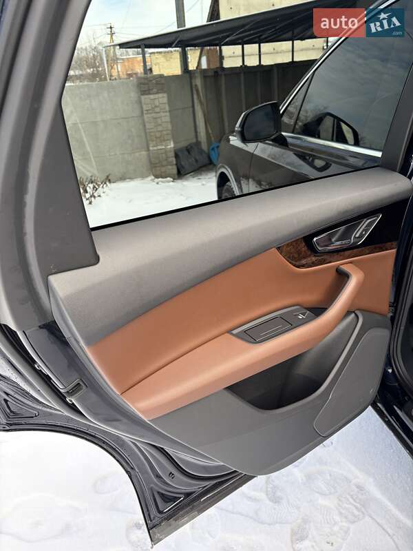 Внедорожник / Кроссовер Audi Q7 2016 в Полтаве фото 11 Внедорожник / Кроссовер Audi Q7 2016 в Полтаве