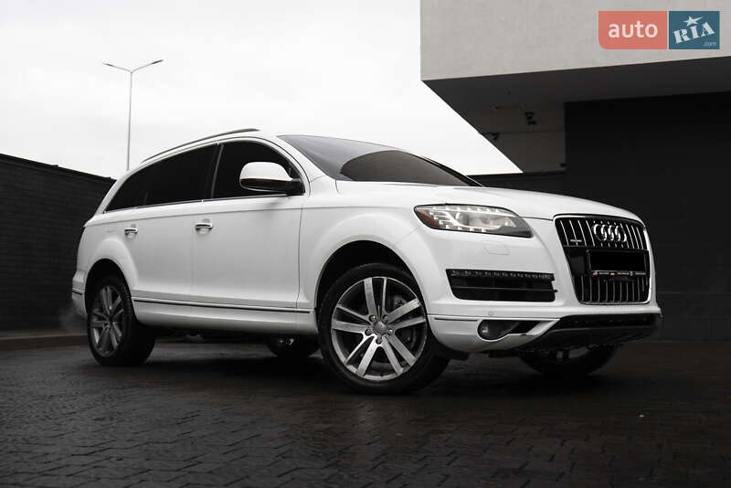 Позашляховик / Кросовер Audi Q7 2013 в Ужгороді