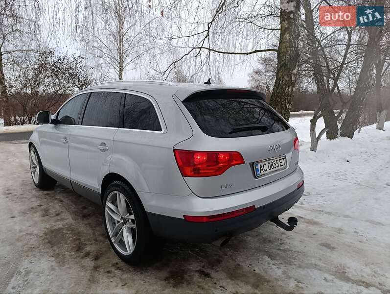 Позашляховик / Кросовер Audi Q7 2006 в Ковелі