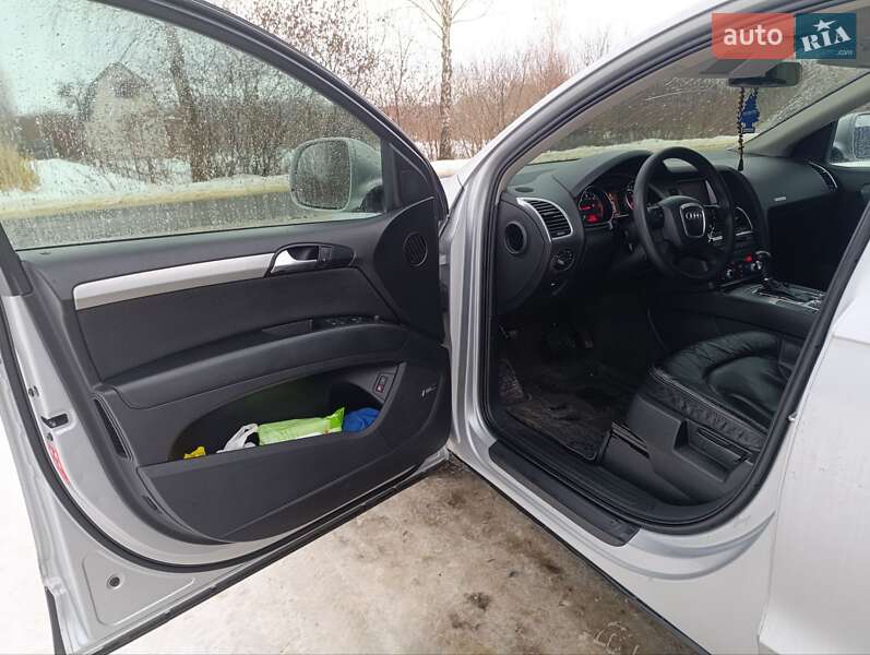 Позашляховик / Кросовер Audi Q7 2006 в Ковелі