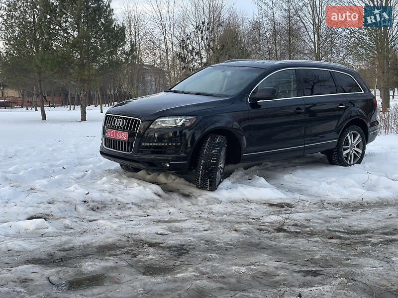 Позашляховик / Кросовер Audi Q7 2011 в Рівному
