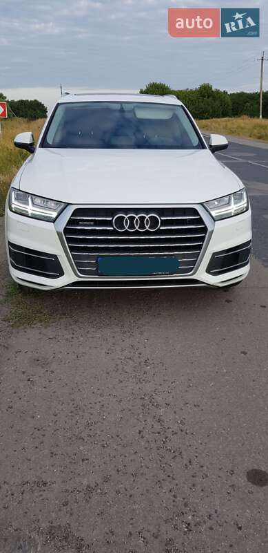 Позашляховик / Кросовер Audi Q7 2017 в Чорнобаї фото Позашляховик / Кросовер Audi Q7 2017 в Чорнобаї