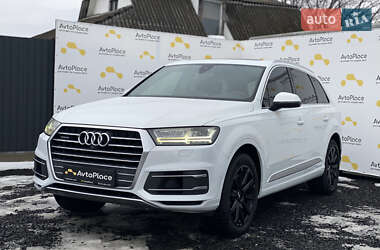 Позашляховик / Кросовер Audi Q7 2016 в Луцьку