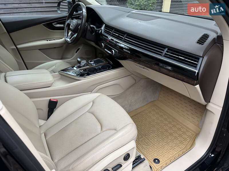 Позашляховик / Кросовер Audi Q7 2017 в Києві фото 37 Позашляховик / Кросовер Audi Q7 2017 в Києві