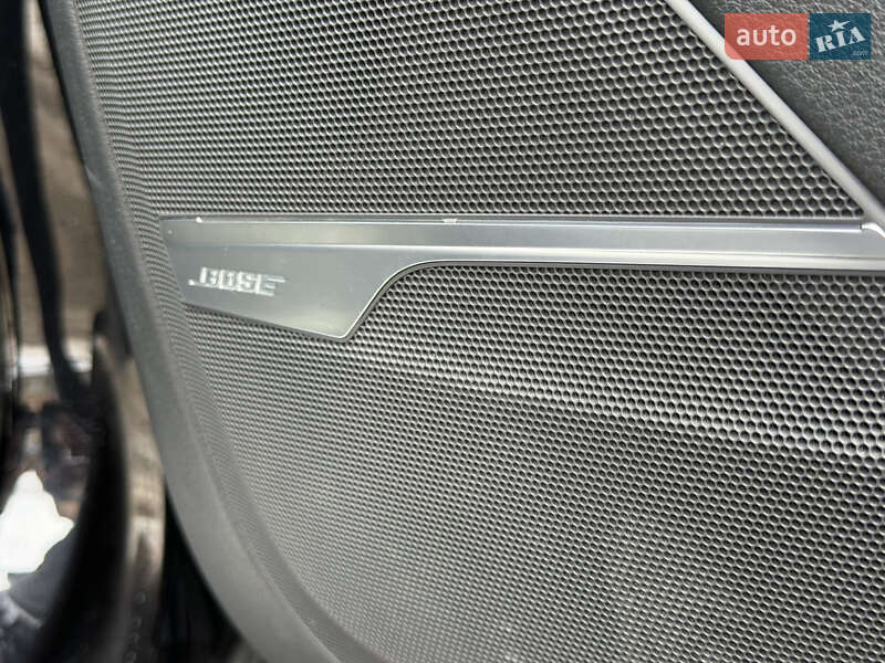 Позашляховик / Кросовер Audi Q7 2016 в Києві фото 12 Позашляховик / Кросовер Audi Q7 2016 в Києві