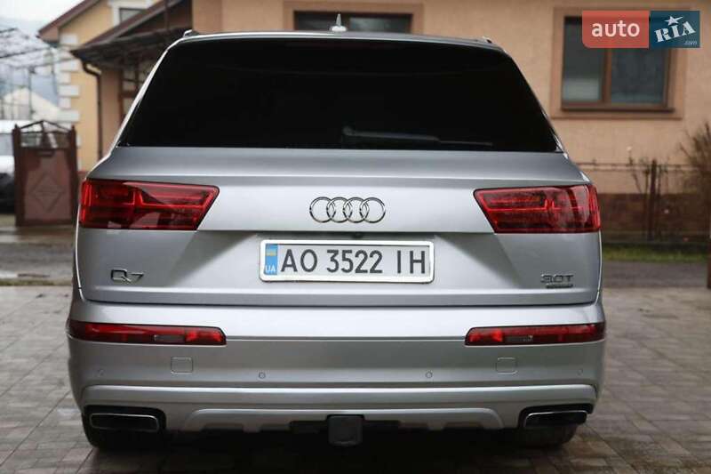 Внедорожник / Кроссовер Audi Q7 2015 в Приборжавском