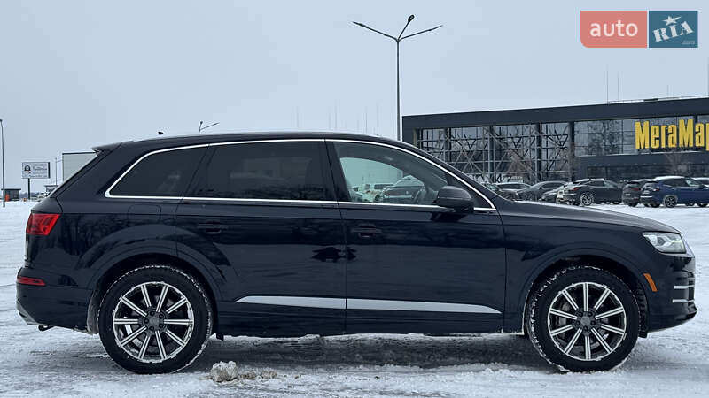 Внедорожник / Кроссовер Audi Q7 2017 в Киеве