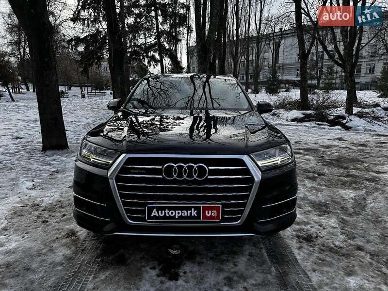Позашляховик / Кросовер Audi Q7 2017 в Києві фото 2 Позашляховик / Кросовер Audi Q7 2017 в Києві