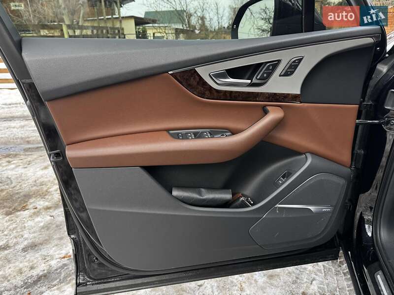 Позашляховик / Кросовер Audi Q7 2017 в Києві фото 42 Позашляховик / Кросовер Audi Q7 2017 в Києві